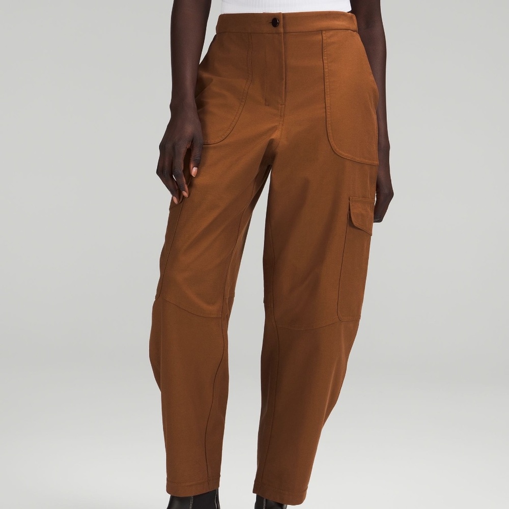 Lululemon Light Utilitech Cargo Pocket High-Rise Pant